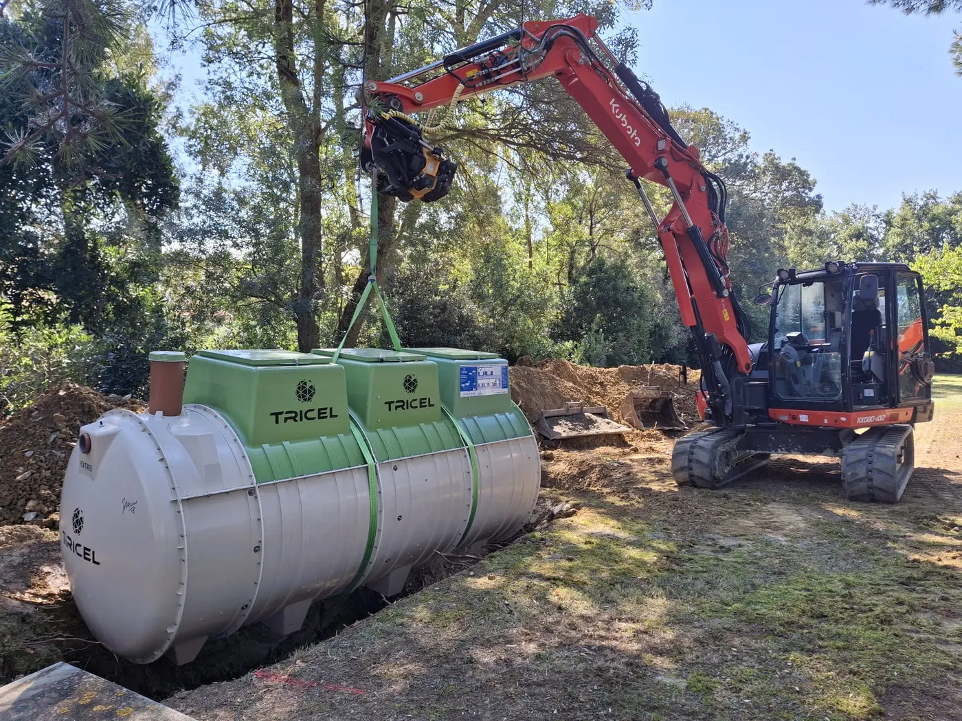 Assainissement et micro-station : Travaux liés aux réseaux, à l'évacuation et à la gestion des eaux.